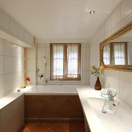 Sleeps 8 Wifi * Rougemont